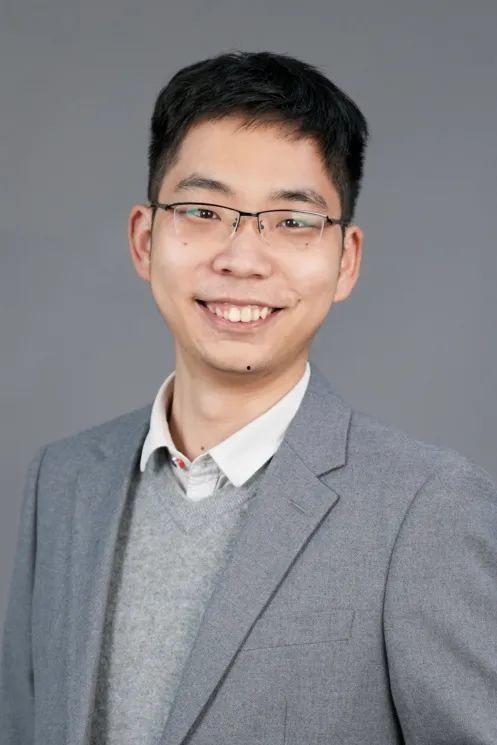 冲浪吃瓜选手前排,揭秘网络热点的幕后故事