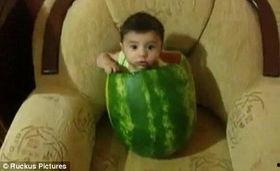 因为吃瓜爆红,她如何一夜爆红网络？