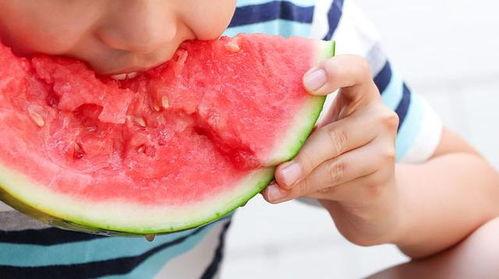 吃瓜容易肚子疼,揭秘肚子疼的真相与预防策略